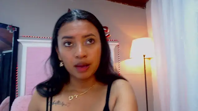 Snapshot of JessyZoe chatting on 03.08.25 JessyZoe online show from 03.08.25