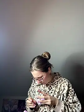 ur pleasure  online show from 02.20.25