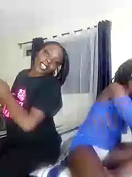 Snapshot of island_girls22 chatting on 12.20.24 island girls22 online show from 12.20.24