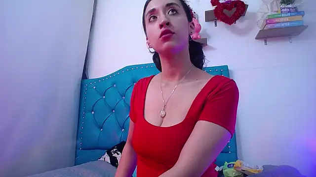 Snapshot of luly_pink chatting on 12.15.24 luly pink online show from 12.15.24