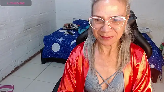 Snapshot of Giorgia_xue53 chatting on 12.17.24 Giorgia xue53 online show from 12.17.24