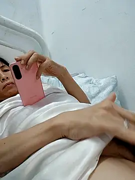 Snapshot of Hana_67 chatting on 10.24.25 Hana 67 online show from 10.24.25