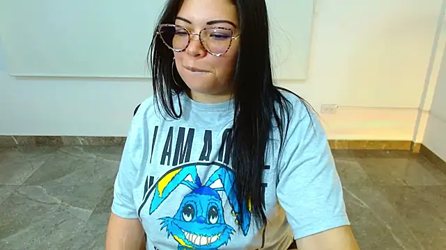 martinna tay online show from 03.17.25