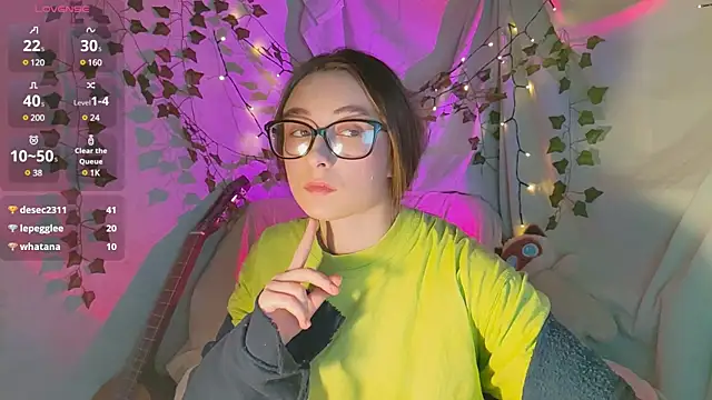 Snapshot of monlight__dana chatting on 12.11.24 monlight  dana online show from 12.11.24