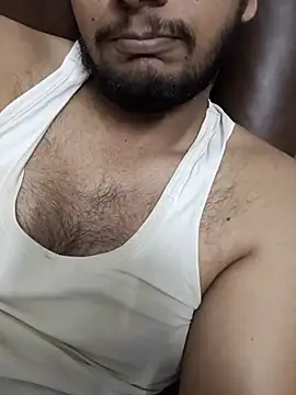 Snapshot of indianhotche chatting on 10.10.25 indianhotche online show from 10.10.25