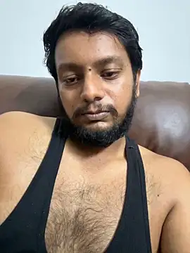 Snapshot of indianhotche chatting on 11.12.25 indianhotche online show from 11.12.25