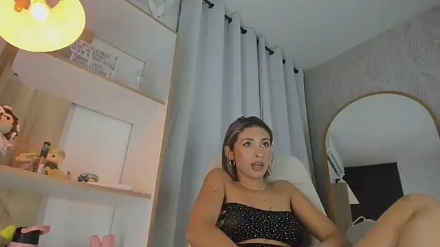 Snapshot of Angelbae- chatting on 03.09.25 Angelbae- online show from 03.09.25