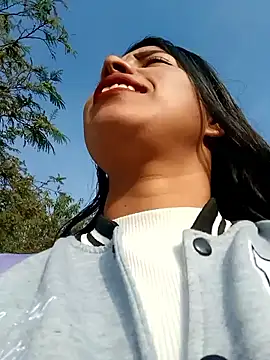  andrea30 online show from 02.19.25