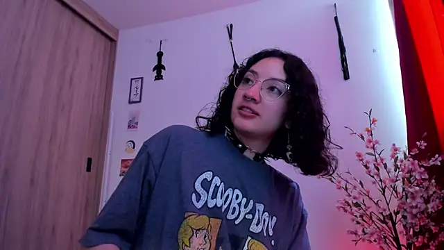 Snapshot of Tanya_WorldBondage chatting on 12.04.24 Tanya WorldBondage online show from 12.04.24