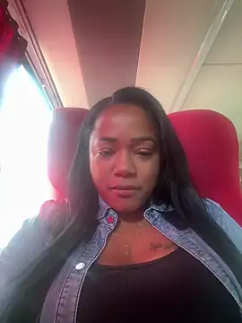 Snapshot of Noviostoxico chatting on 10.07.25 Noviostoxico online show from 10.07.25