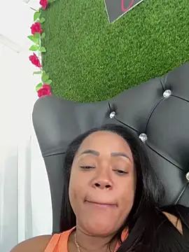 Snapshot of Noviostoxico chatting on 10.13.25 Noviostoxico online show from 10.13.25