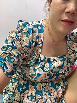 Snapshot of Baby-bigtits chatting on 03.23.25 Baby-bigtits online show from 03.23.25