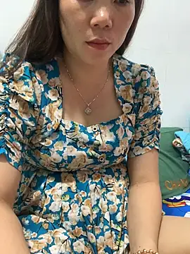 Snapshot of Baby-bigtits chatting on 09.26.25 Baby-bigtits online show from 09.26.25