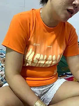 Snapshot of Baby-bigtits chatting on 10.03.25 Baby-bigtits online show from 10.03.25