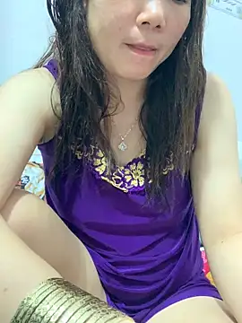 Snapshot of Baby-bigtits chatting on 10.22.25 Baby-bigtits online show from 10.22.25