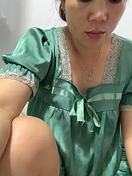 Snapshot of Baby-bigtits chatting on 10.23.25 Baby-bigtits online show from 10.23.25