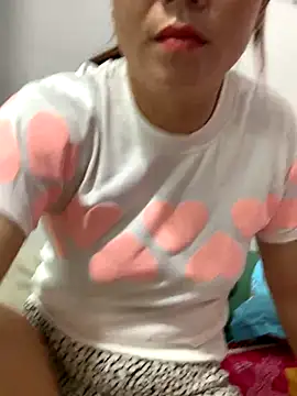 Snapshot of Baby-bigtits chatting on 10.25.25 Baby-bigtits online show from 10.25.25