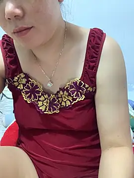 Snapshot of Baby-bigtits chatting on 11.02.25 Baby-bigtits online show from 11.02.25