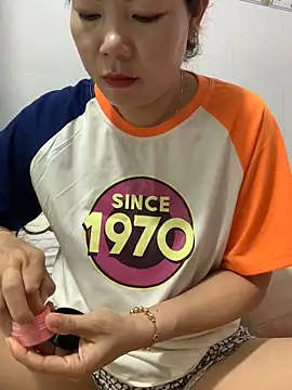 Snapshot of Baby-bigtits chatting on 11.06.25 Baby-bigtits online show from 11.06.25