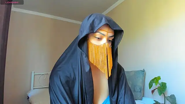 Snapshot of _cleopattra_ chatting on 09.27.25 cleopattra online show from 09.27.25