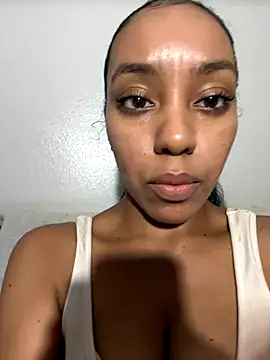 juicyyy323 online show from 11.12.25