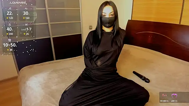 Snapshot of habibi_moon chatting on 12.27.24 habibi moon online show from 12.27.24