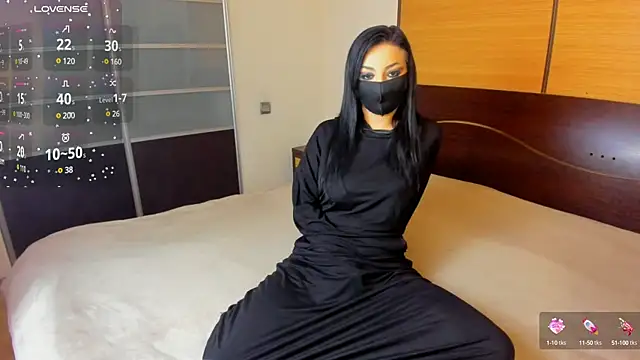 Snapshot of habibi_moon chatting on 01.30.25 habibi moon online show from 01.30.25