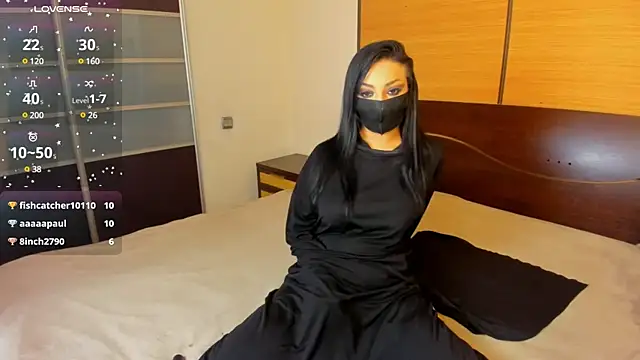 Snapshot of habibi_moon chatting on 01.30.25 habibi moon online show from 01.30.25
