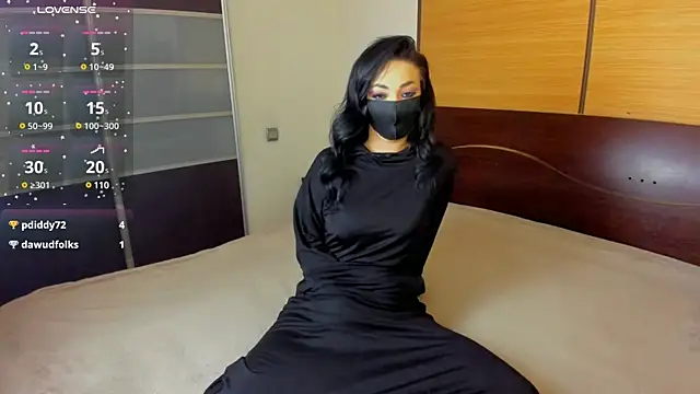 Snapshot of habibi_moon chatting on 03.11.25 habibi moon online show from 03.11.25