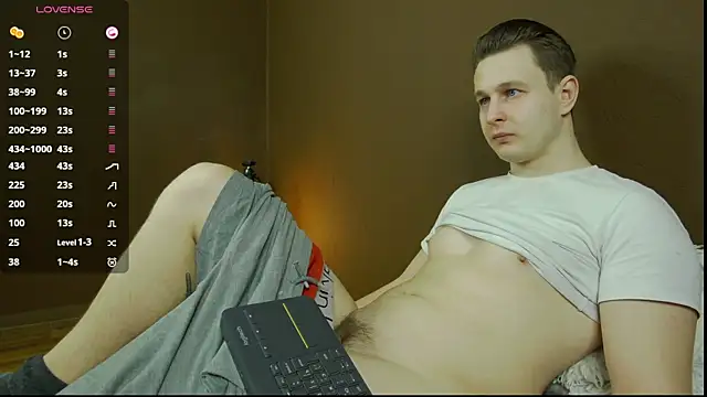 Snapshot of charlie_smiley chatting on 01.12.25 charlie smiley online show from 01.12.25