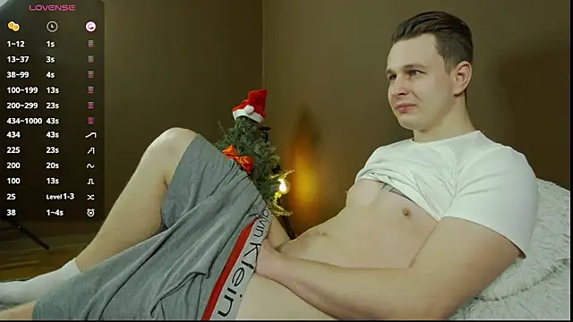 Snapshot of charlie_smiley chatting on 01.13.25 charlie smiley online show from 01.13.25