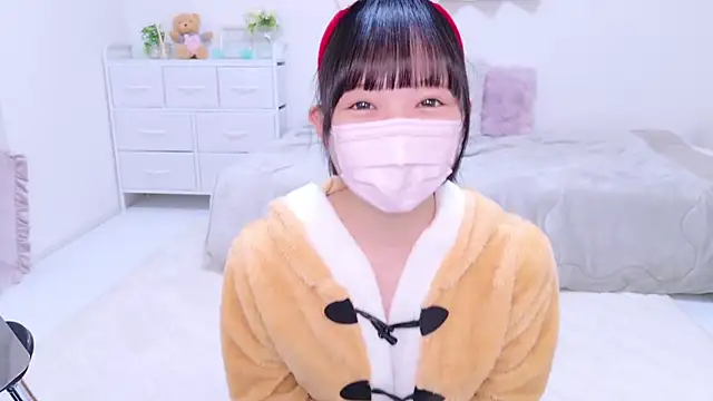 Snapshot of 86_haru chatting on 12.23.24 86 haru online show from 12.23.24