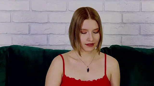 LiliLinn online show from 01.29.25