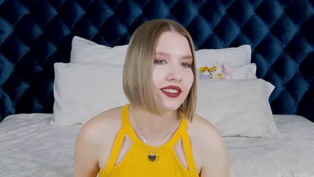 LiliLinn online show from 02.08.25