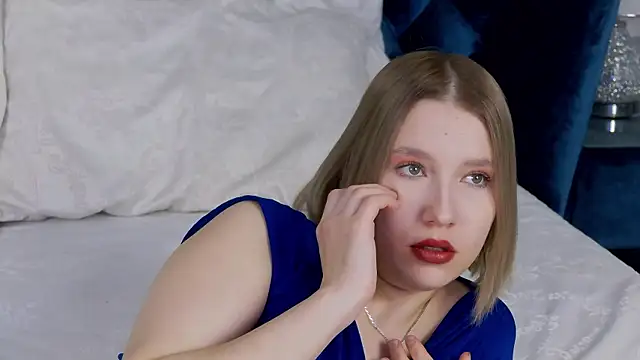 LiliLinn online show from 02.27.25