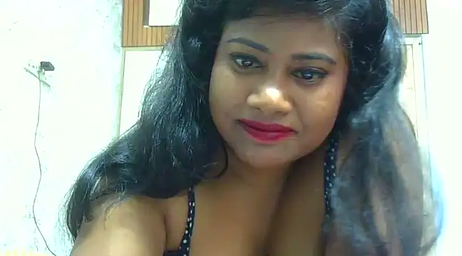 Snapshot of sexy_roma chatting on 03.14.25 sexy roma online show from 03.14.25