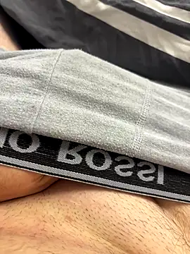 Snapshot of chris882419 chatting on 10.13.25 chris882419 online show from 10.13.25