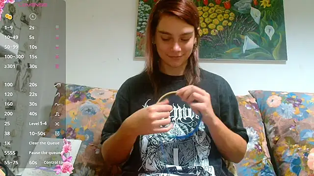 Snapshot of Sophie_Bell chatting on 12.12.24 Sophie Bell online show from 12.12.24