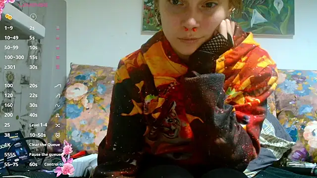 Snapshot of Sophie_Bell chatting on 12.22.24 Sophie Bell online show from 12.22.24