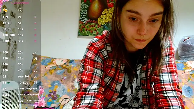 Snapshot of Sophie_Bell chatting on 01.09.25 Sophie Bell online show from 01.09.25