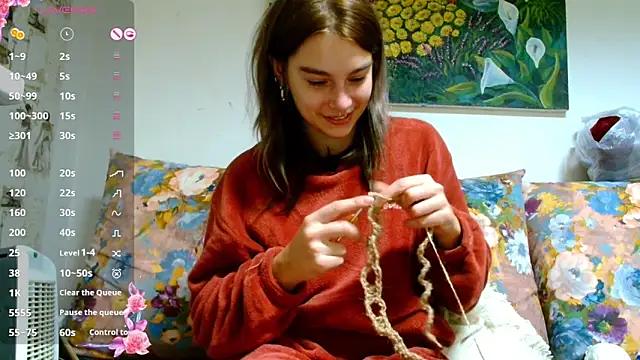 Snapshot of Sophie_Bell chatting on 01.11.25 Sophie Bell online show from 01.11.25