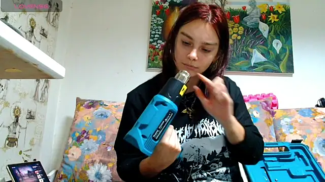 Snapshot of Sophie_Bell chatting on 01.29.25 Sophie Bell online show from 01.29.25