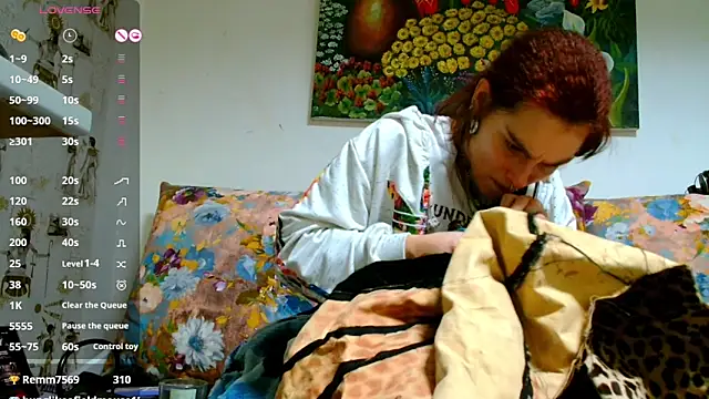 Snapshot of Sophie_Bell chatting on 02.02.25 Sophie Bell online show from 02.02.25