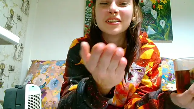Snapshot of Sophie_Bell chatting on 02.21.25 Sophie Bell online show from 02.21.25