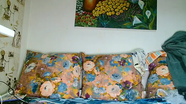 Snapshot of Sophie_Bell chatting on 10.01.25 Sophie Bell online show from 10.01.25