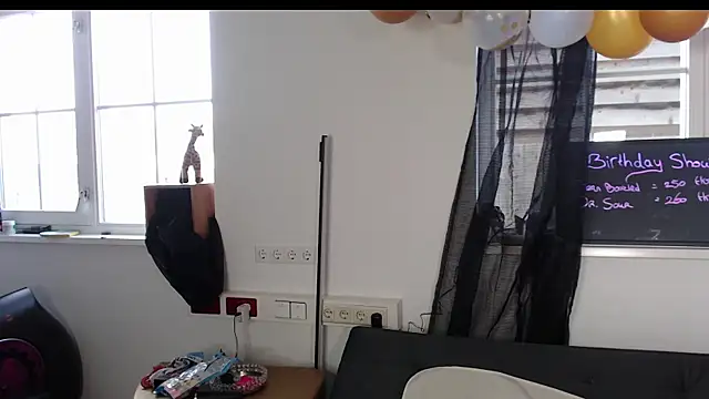 Snapshot of Sarissakoldenhof chatting on 03.09.25 Sarissakoldenhof online show from 03.09.25