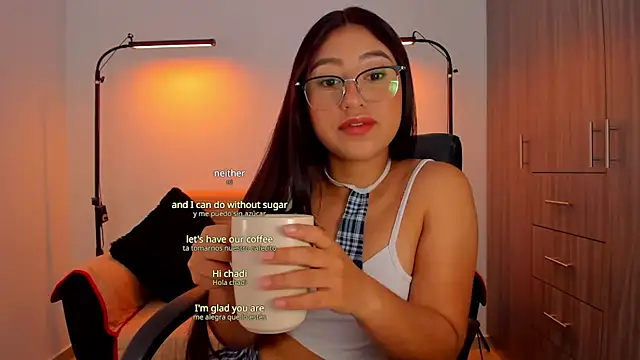 Snapshot of cloy_baby__ chatting on 10.21.25 cloy baby online show from 10.21.25