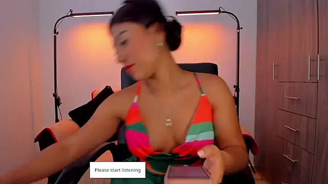 Snapshot of cloy_baby__ chatting on 11.07.25 cloy baby online show from 11.07.25