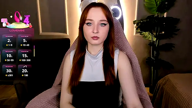 Emma Chery online show from 10.14.25