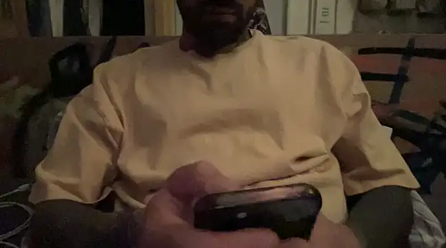 Snapshot of kameray12 chatting on 03.14.25 kameray12 online show from 03.14.25